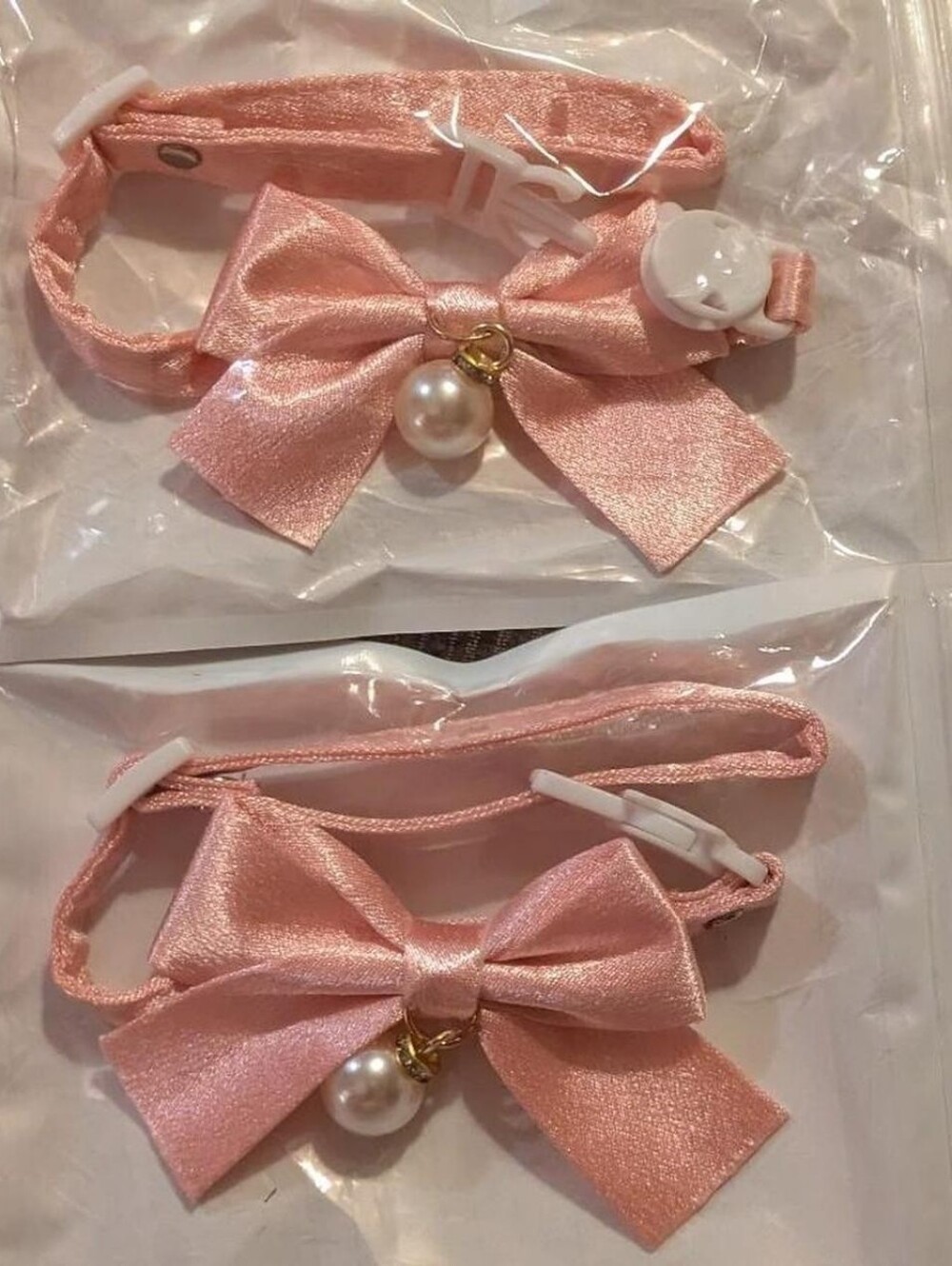 Pink bow with pearl detail cat/small dog collar